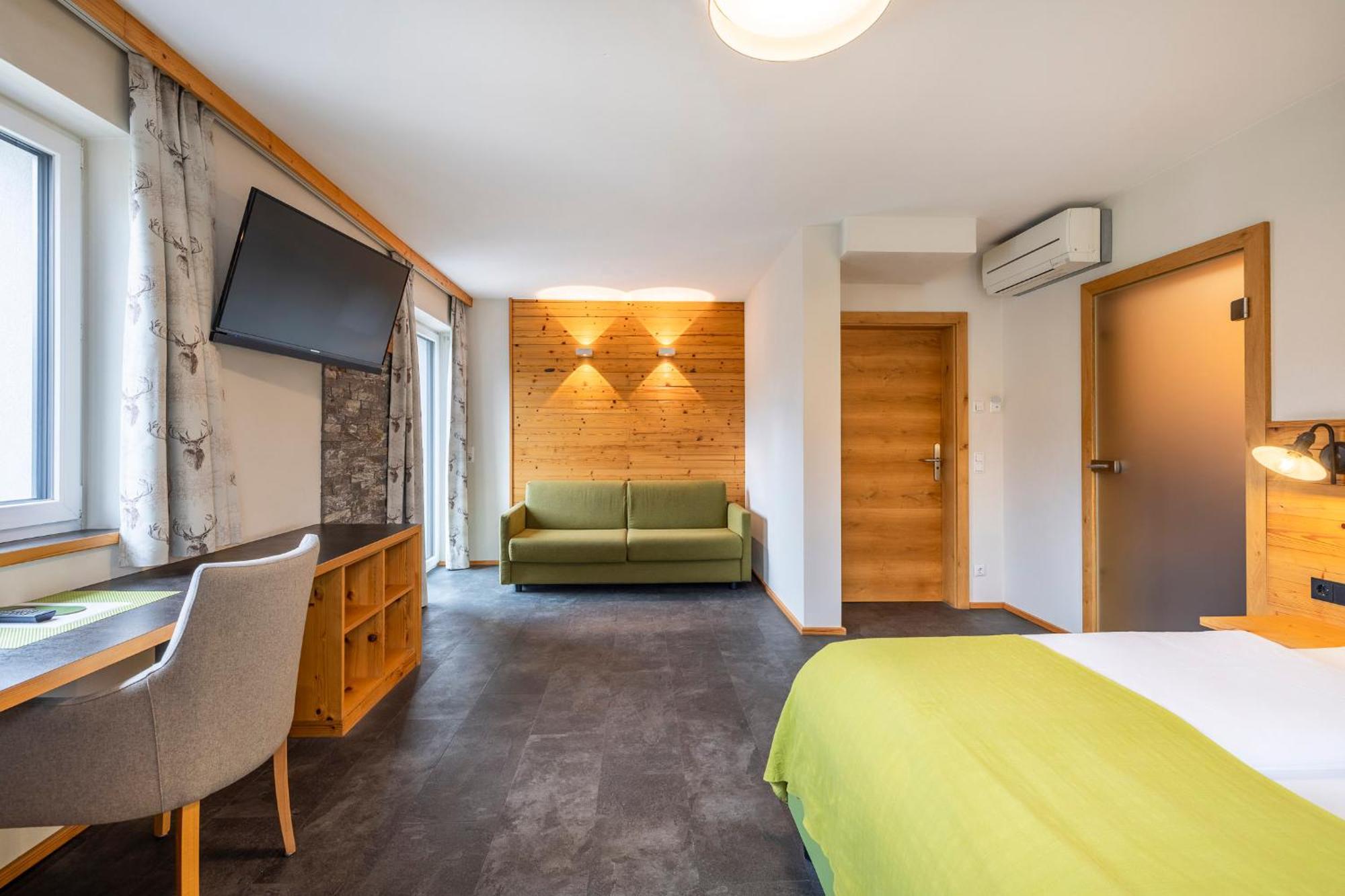 סנט יוהן אים פונגאו Hotel Hubertus מראה חיצוני תמונה