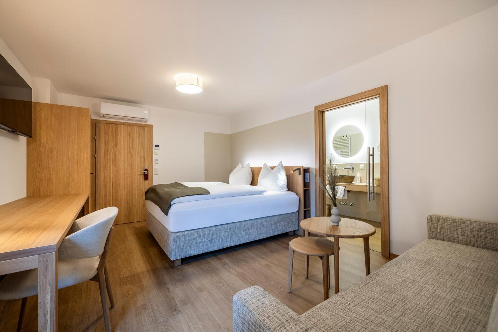 סנט יוהן אים פונגאו Hotel Hubertus מראה חיצוני תמונה