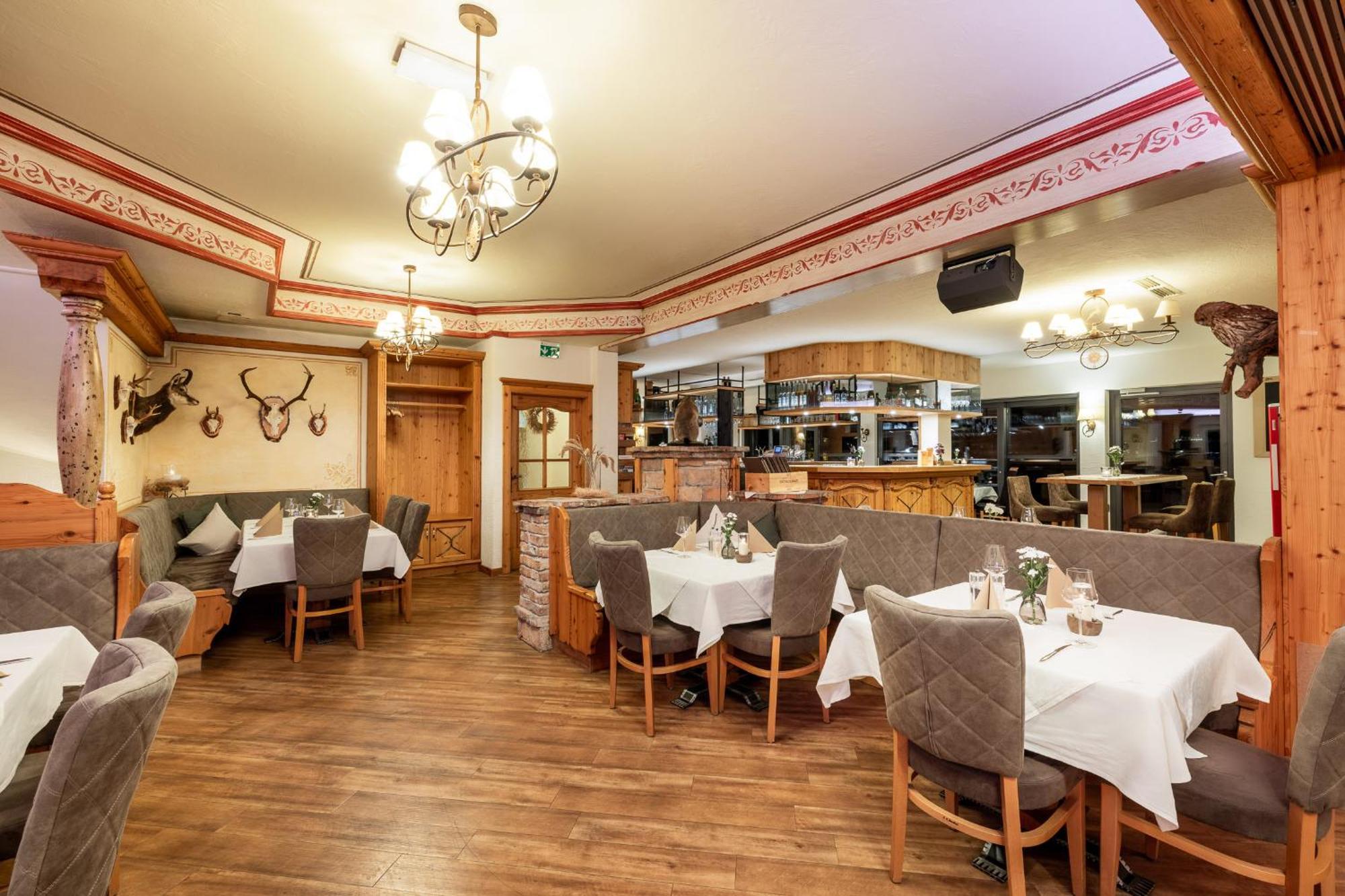 סנט יוהן אים פונגאו Hotel Hubertus מראה חיצוני תמונה