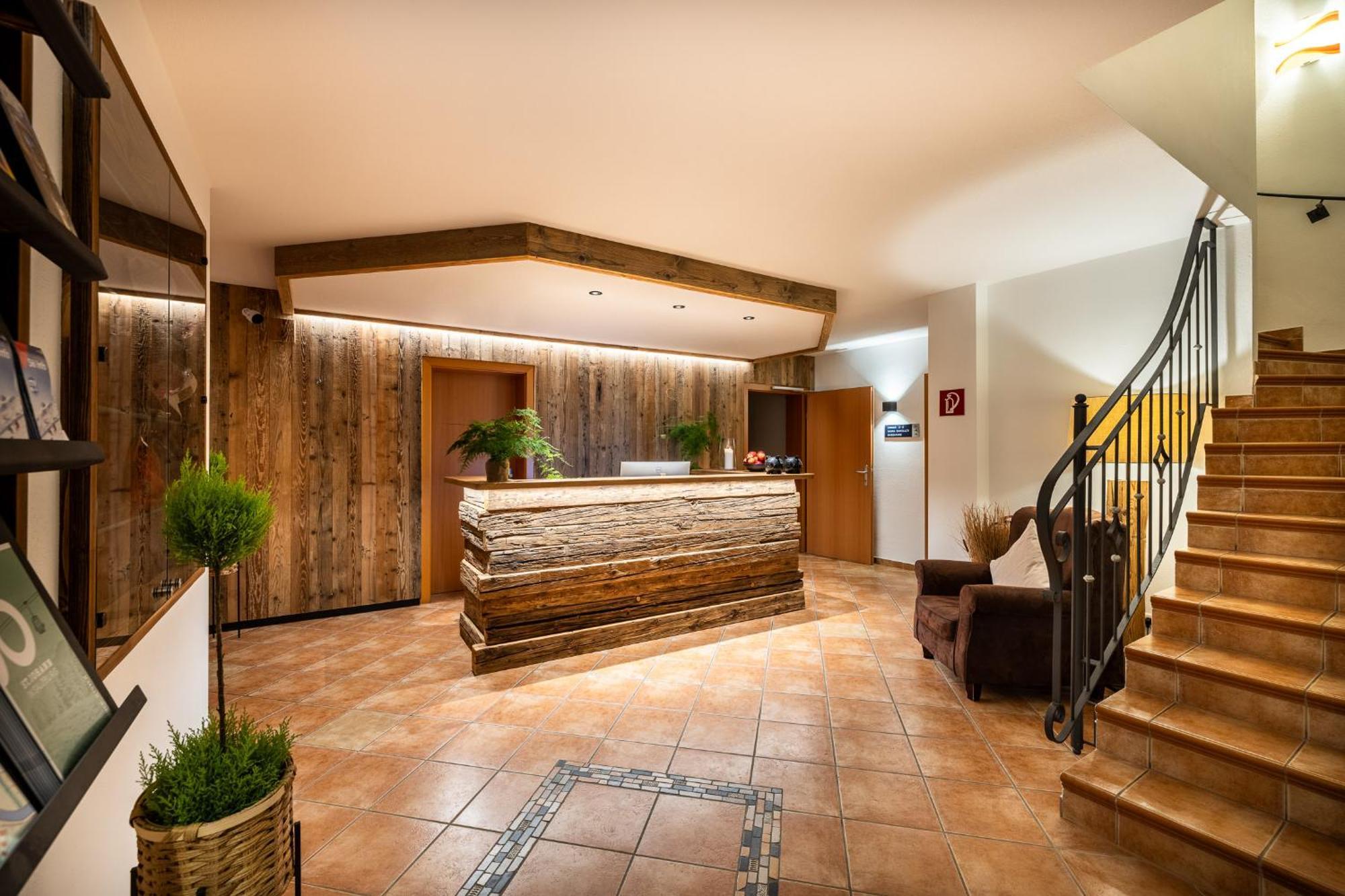 סנט יוהן אים פונגאו Hotel Hubertus מראה חיצוני תמונה